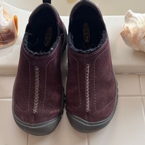 Keen Maroon Casual Slip-On Shoes